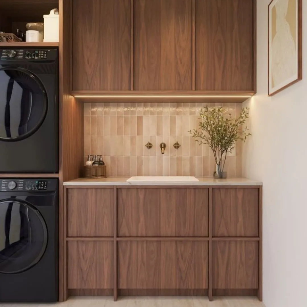 8-11 Laundry Room Solid